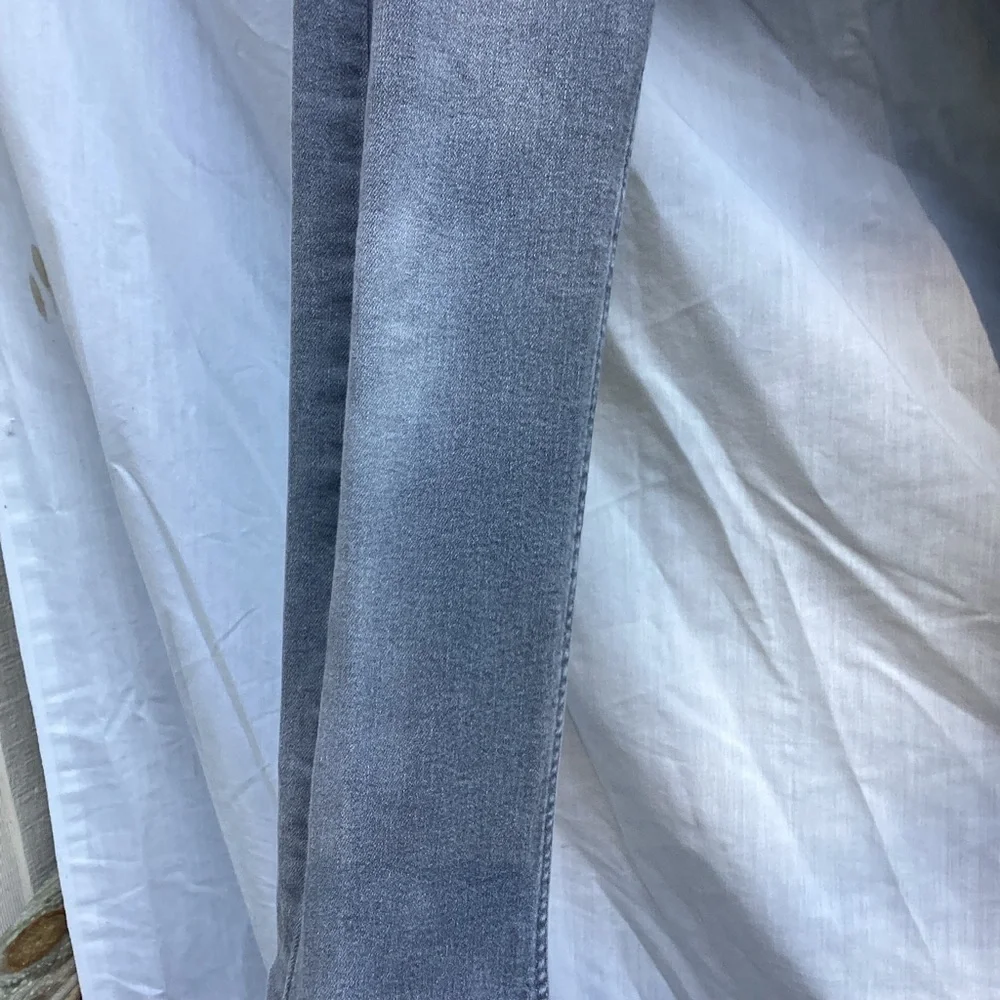 Unbranded gray faux button fly straight leg jeans, size 12